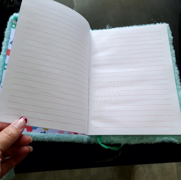 Pep Rally Fur Journal - Picture 4 of 4